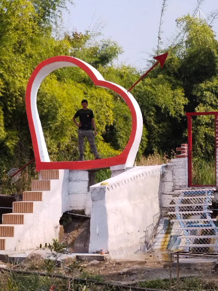 Heart Garden Paradise